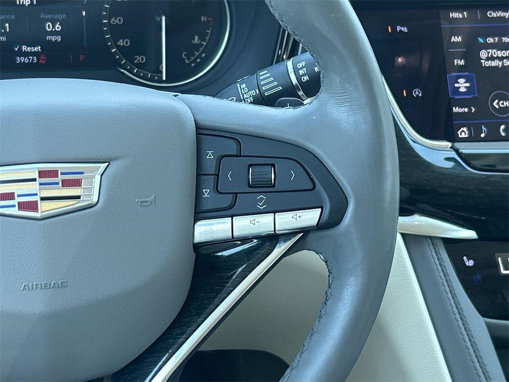 used 2023 Cadillac XT6 car, priced at $37,987
