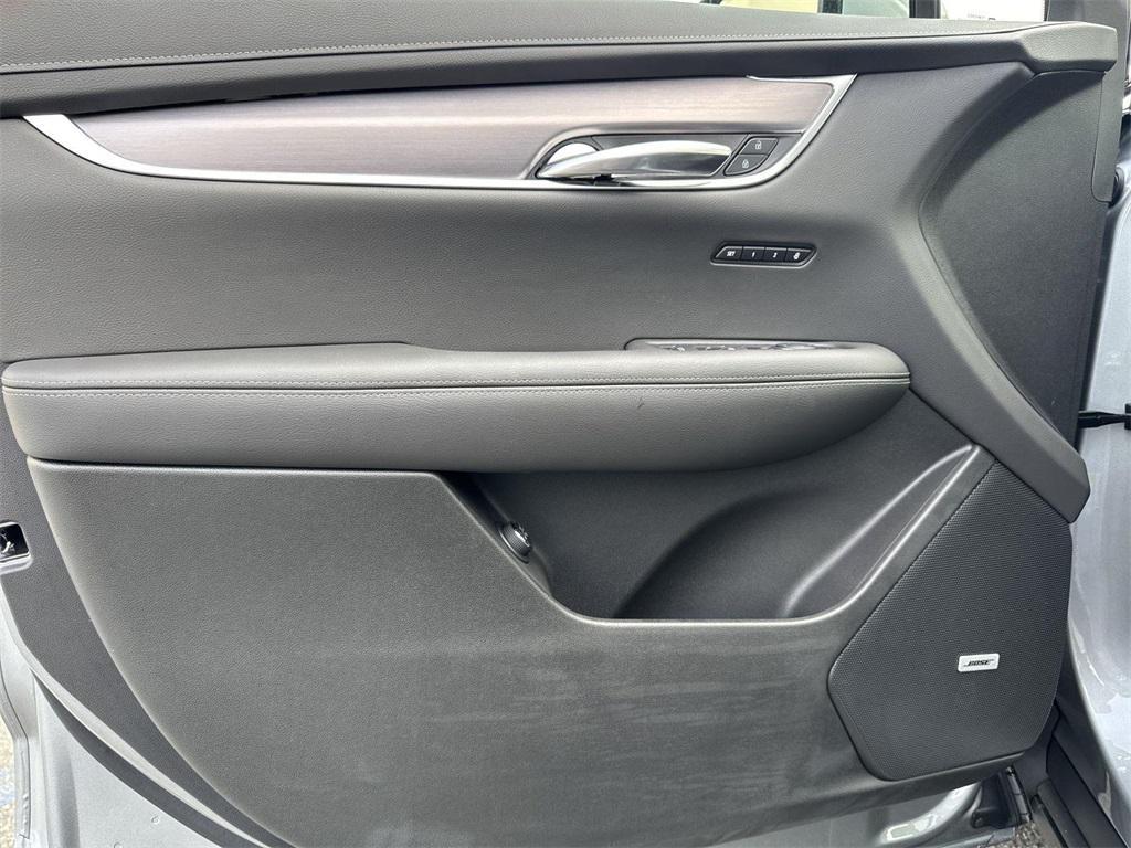 new 2025 Cadillac XT6 car, priced at $48,840