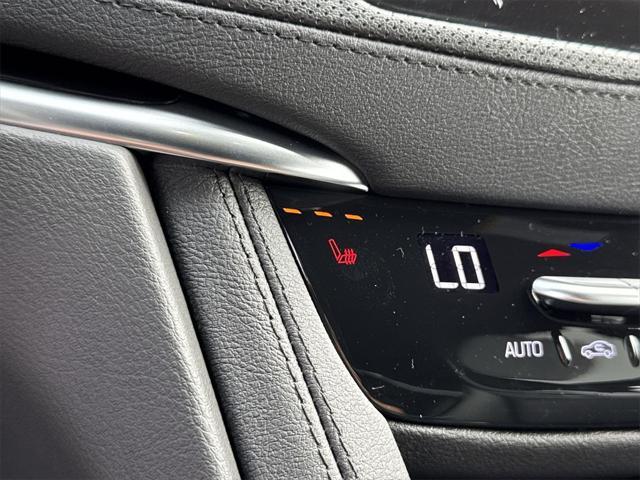 new 2025 Cadillac XT6 car, priced at $48,590