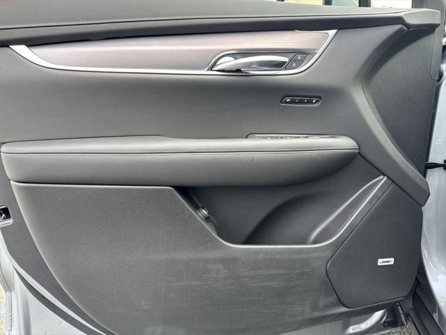 new 2025 Cadillac XT6 car, priced at $48,590