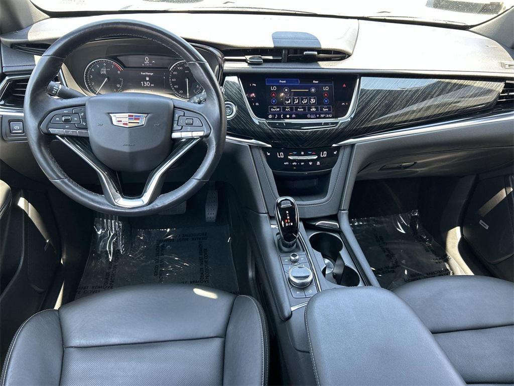 used 2022 Cadillac XT6 car, priced at $36,298