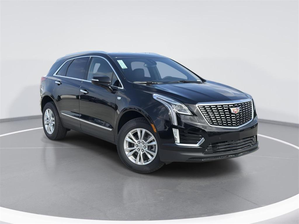 new 2025 Cadillac XT5 car, priced at $45,815