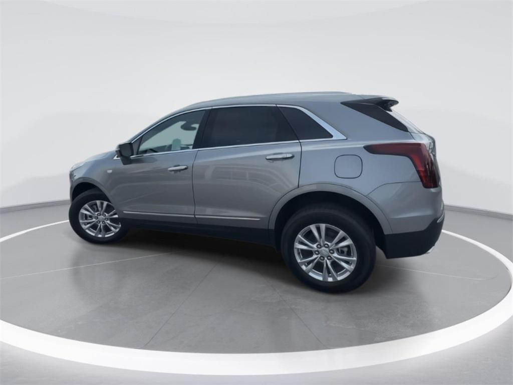 new 2025 Cadillac XT5 car, priced at $45,190