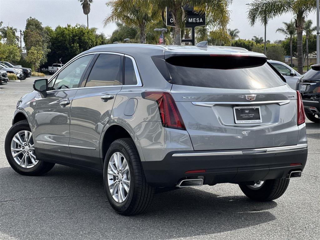 new 2025 Cadillac XT5 car, priced at $45,190