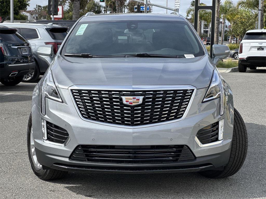 new 2025 Cadillac XT5 car, priced at $45,190