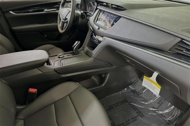 new 2024 Cadillac XT5 car, priced at $47,033