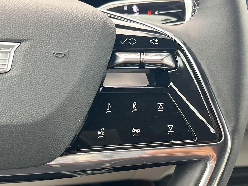 new 2026 Cadillac VISTIQ car, priced at $80,515