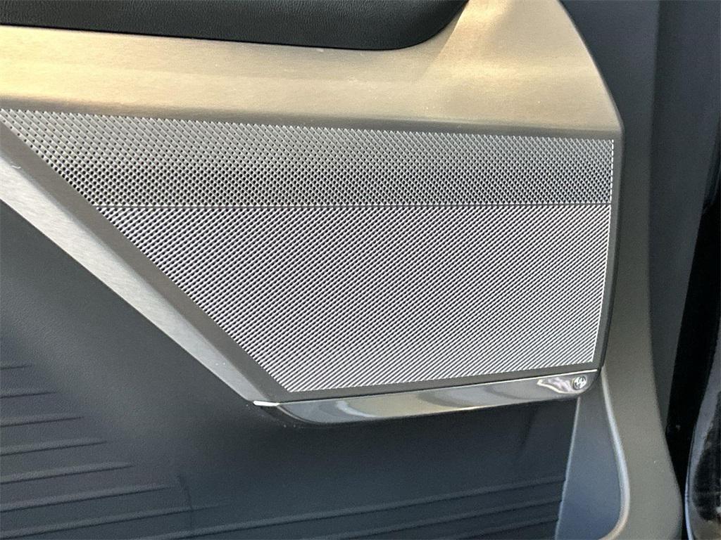 new 2026 Cadillac VISTIQ car, priced at $80,715