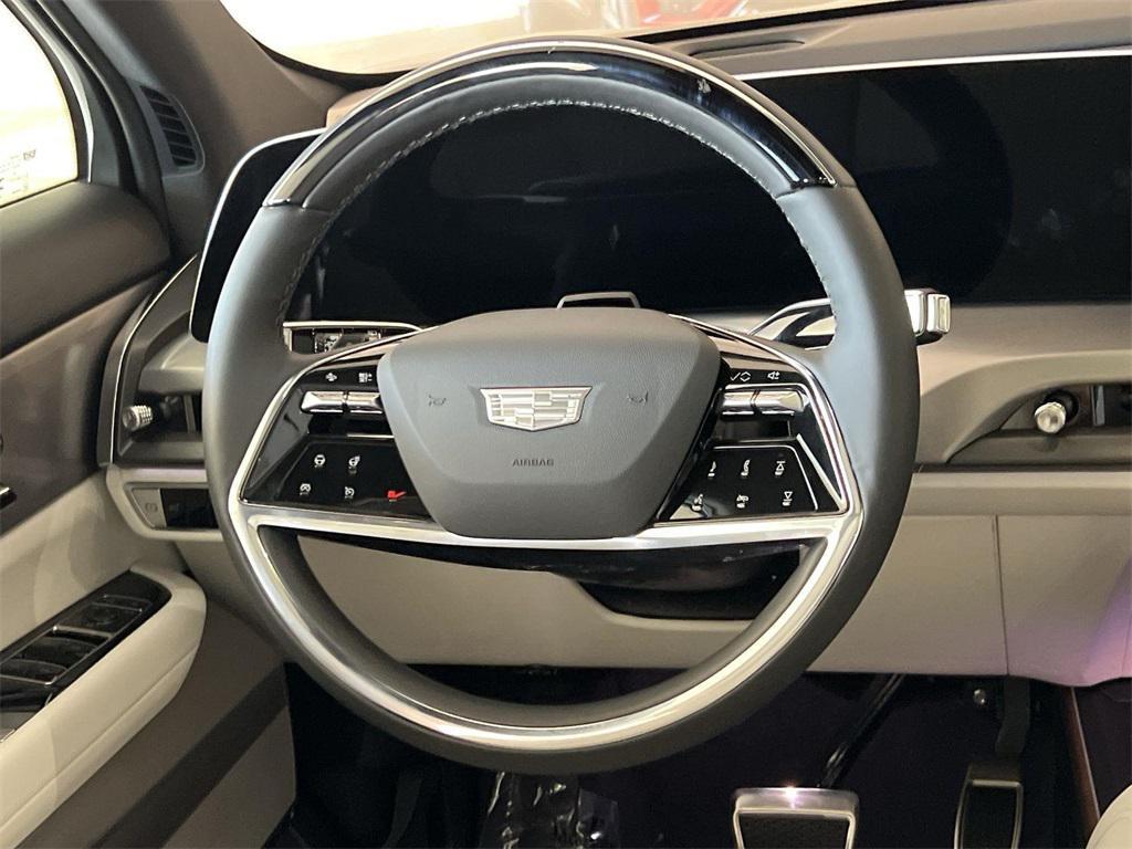 new 2026 Cadillac VISTIQ car, priced at $80,390
