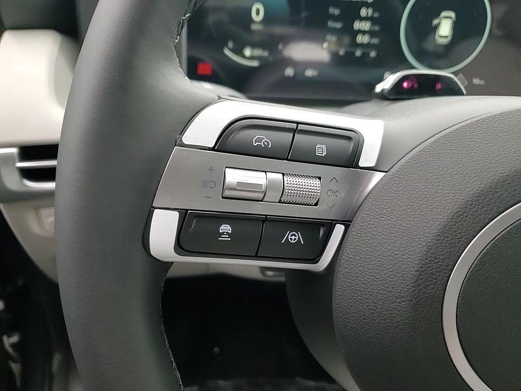 new 2025 Hyundai Tucson car, priced at $34,128