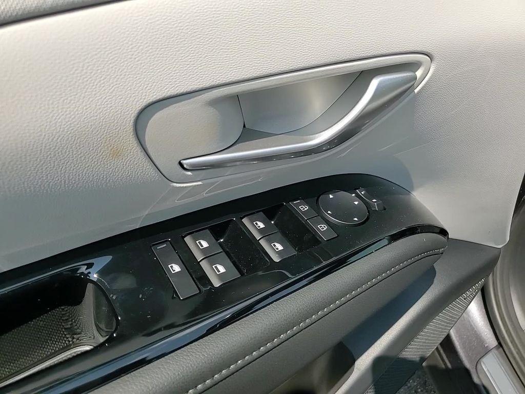 new 2025 Hyundai TUCSON Hybrid car, priced at $41,415