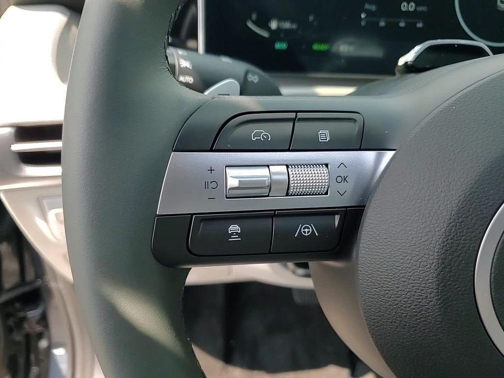 new 2025 Hyundai TUCSON Hybrid car, priced at $41,415
