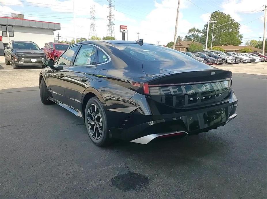 new 2025 Hyundai Sonata car, priced at $30,016