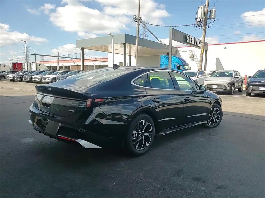 new 2025 Hyundai Sonata car, priced at $30,016