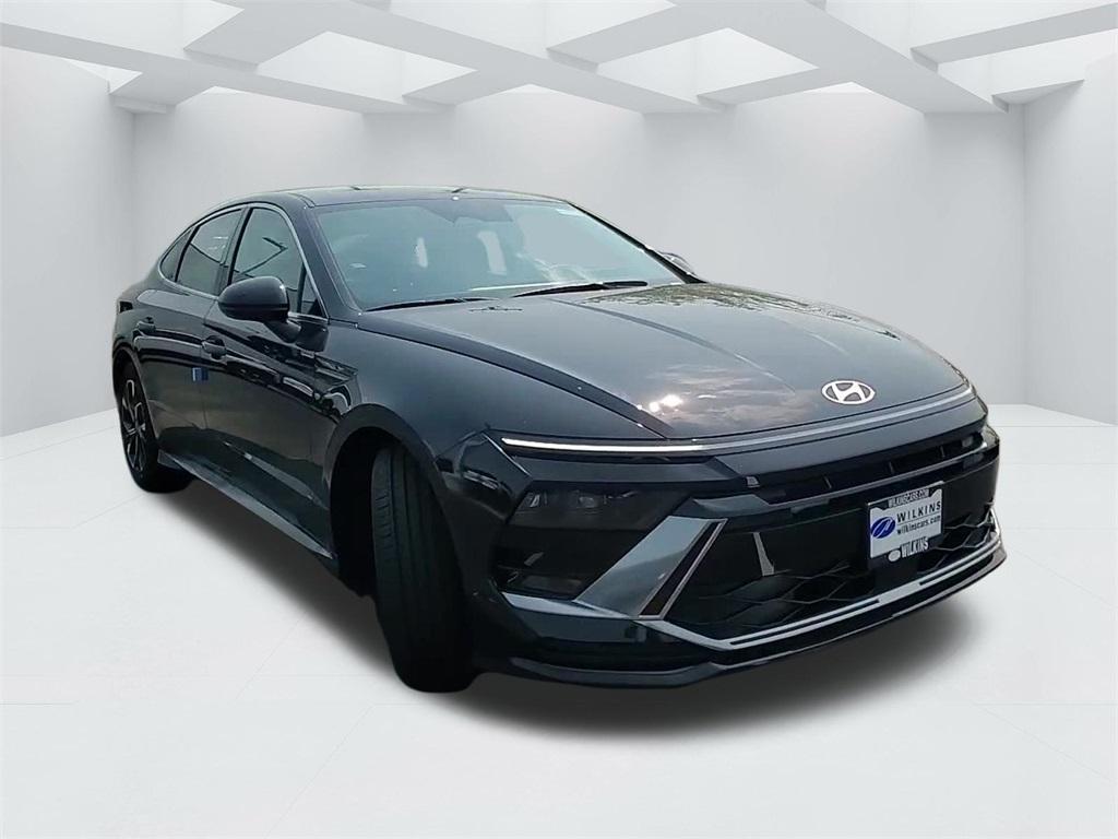 new 2025 Hyundai Sonata car, priced at $27,696