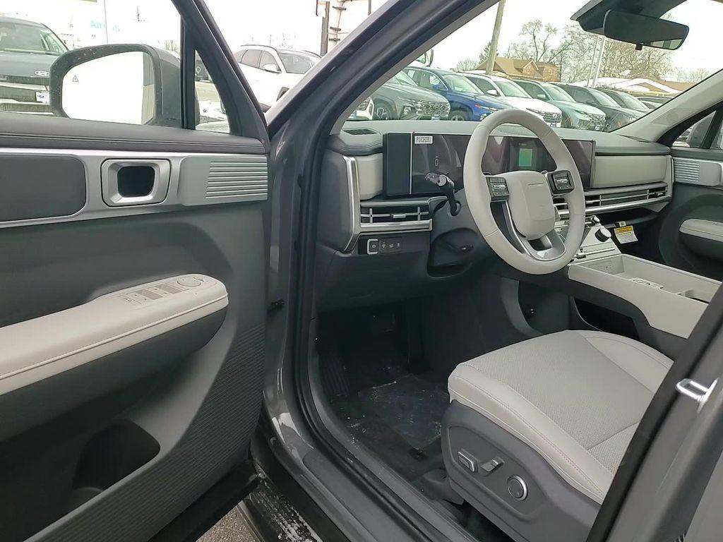 new 2025 Hyundai Santa Fe car, priced at $38,113
