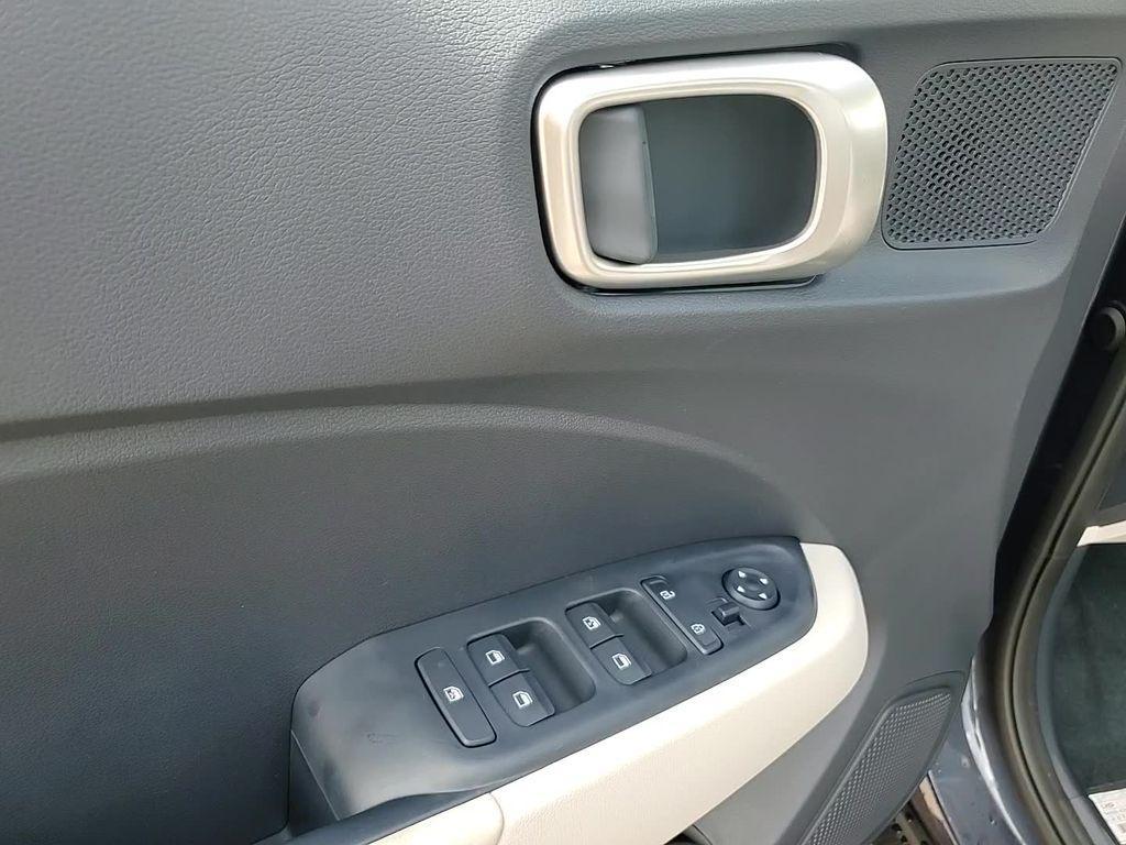 new 2025 Hyundai Venue car, priced at $24,003