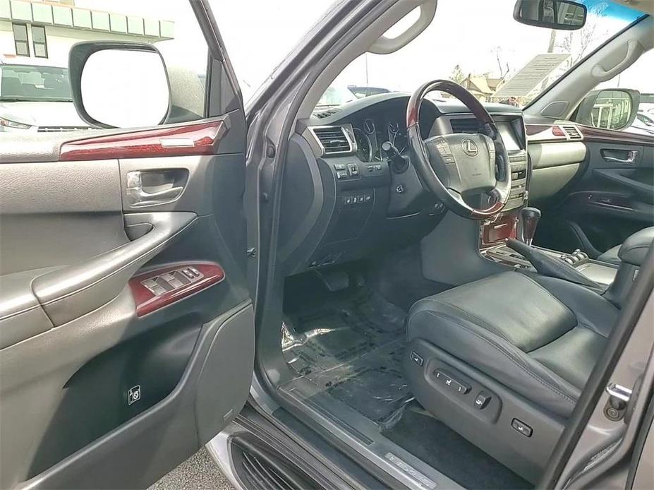 used 2015 Lexus LX 570 car, priced at $30,800