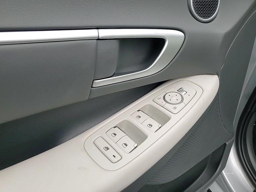 new 2025 Hyundai Sonata car, priced at $28,896