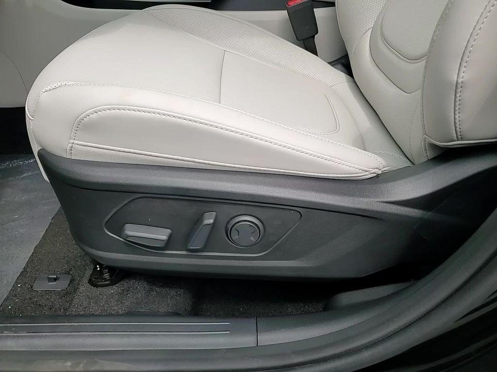 new 2025 Hyundai TUCSON Hybrid car, priced at $36,552