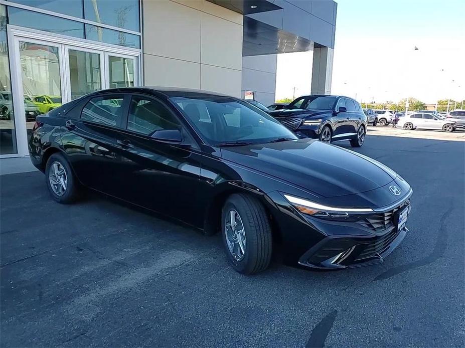 new 2025 Hyundai Elantra car, priced at $23,273