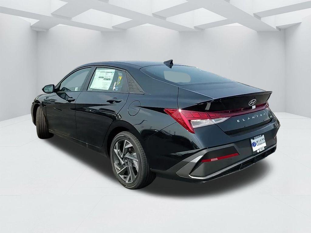 new 2025 Hyundai ELANTRA HEV car, priced at $28,715