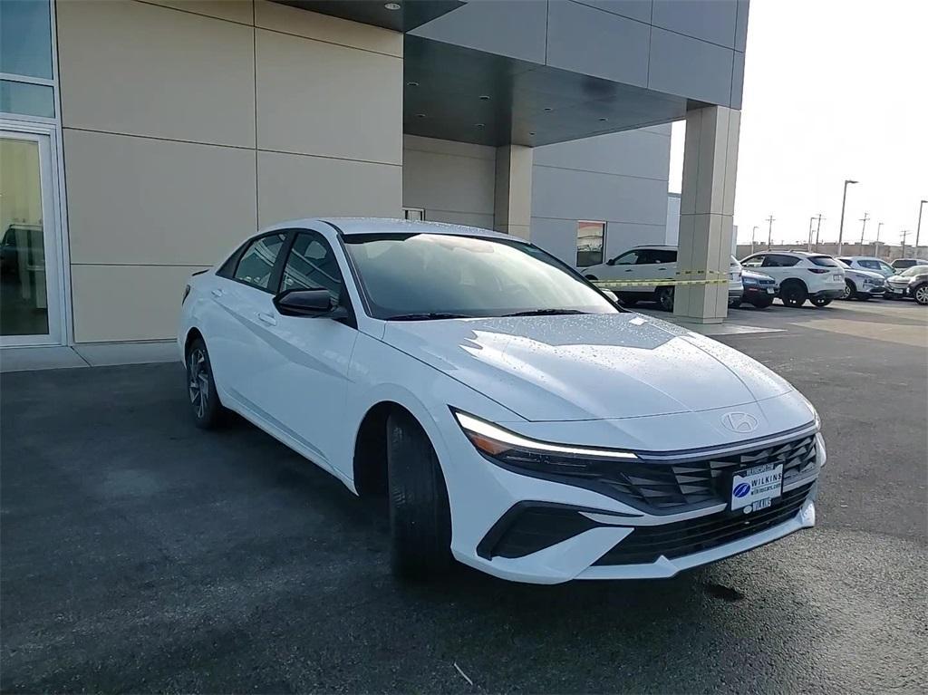 new 2025 Hyundai Elantra car, priced at $24,636