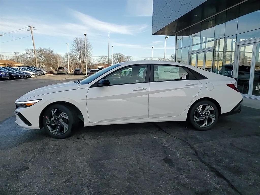 new 2025 Hyundai Elantra car, priced at $24,636