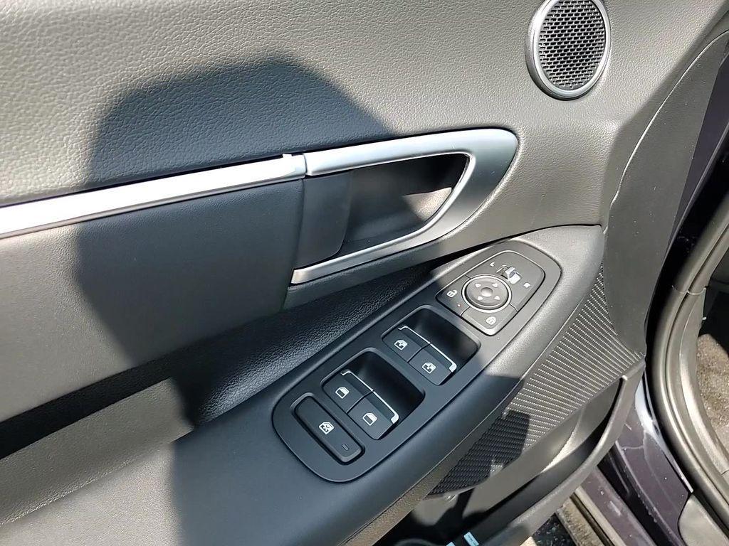 new 2025 Hyundai Sonata car, priced at $30,288