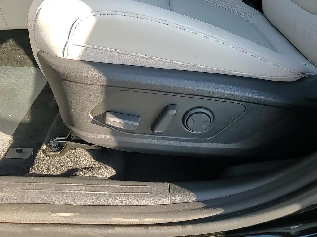 new 2025 Hyundai TUCSON Hybrid car, priced at $36,400