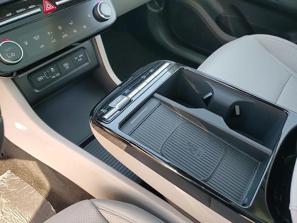 new 2025 Hyundai TUCSON Hybrid car, priced at $36,400