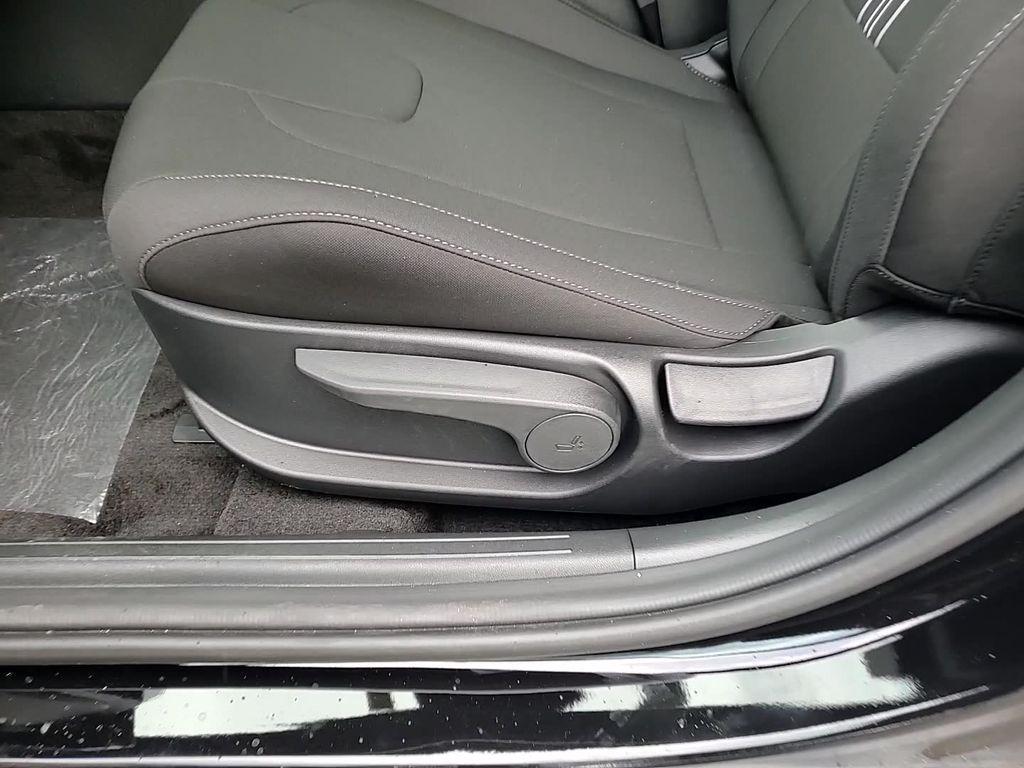 new 2025 Hyundai ELANTRA HEV car, priced at $28,734