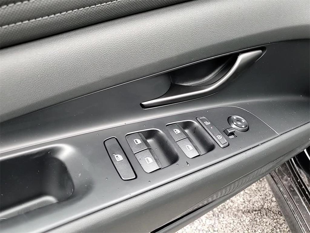 new 2025 Hyundai ELANTRA HEV car, priced at $27,484