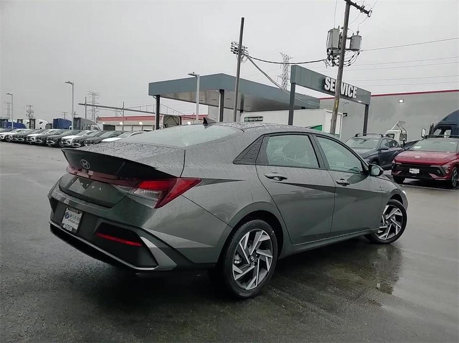 new 2025 Hyundai Elantra car, priced at $24,176