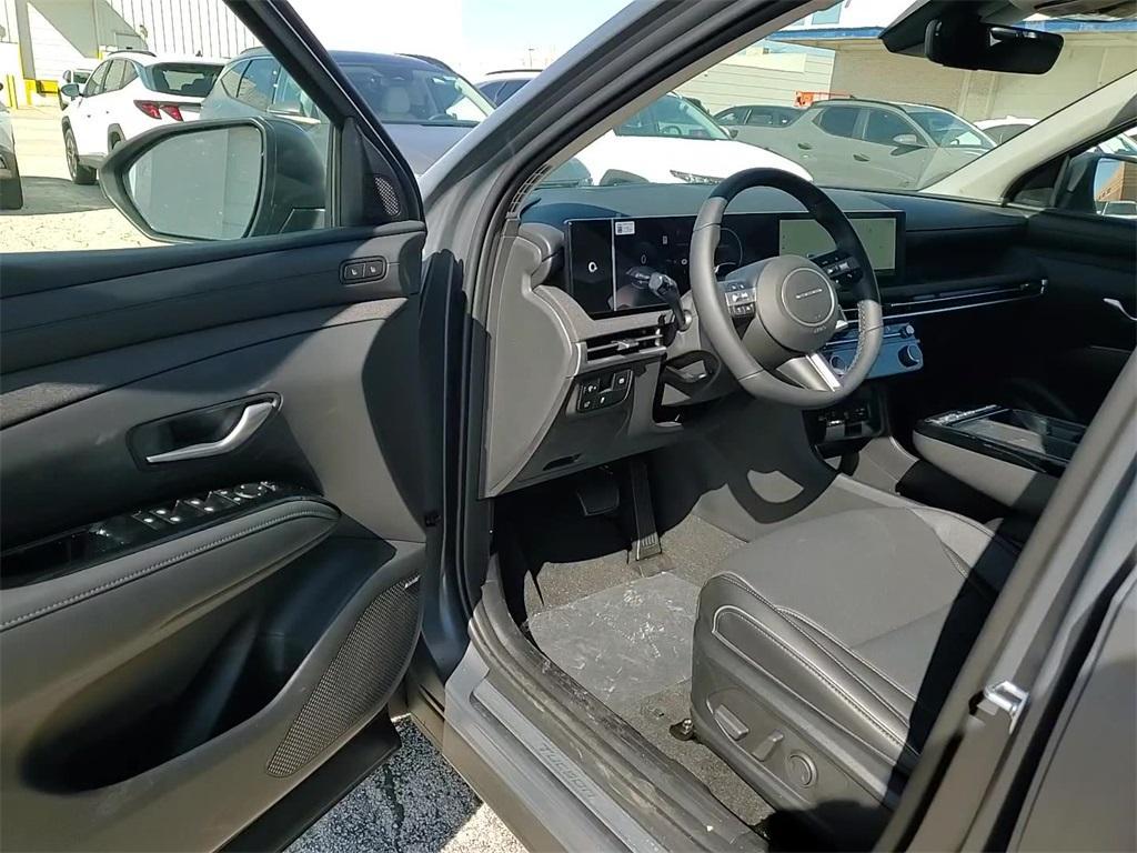 new 2025 Hyundai Tucson car, priced at $40,228