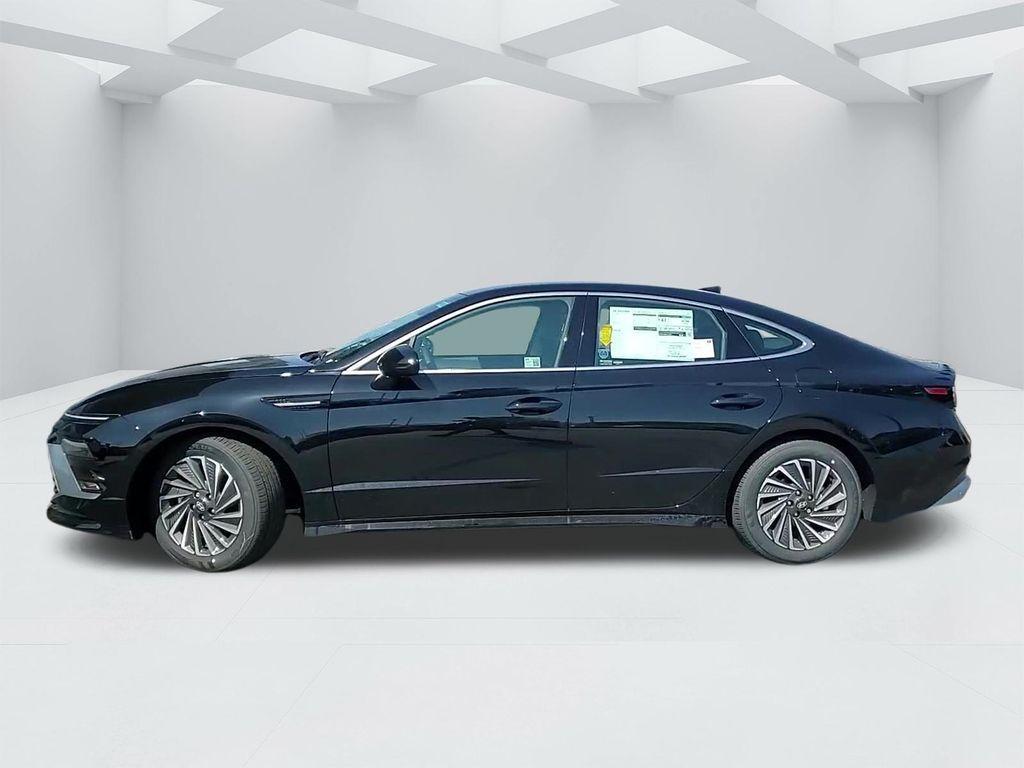 new 2025 Hyundai Sonata Hybrid car, priced at $30,533