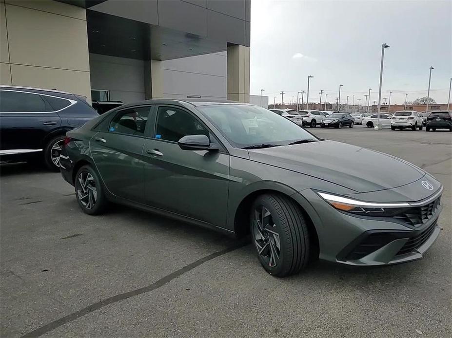 new 2025 Hyundai Elantra car, priced at $24,176