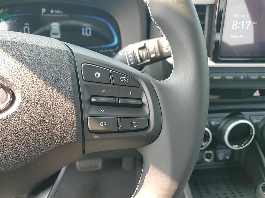 new 2025 Hyundai Venue car, priced at $24,089