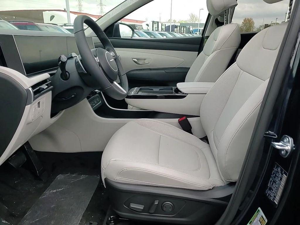 new 2025 Hyundai TUCSON Hybrid car, priced at $36,552