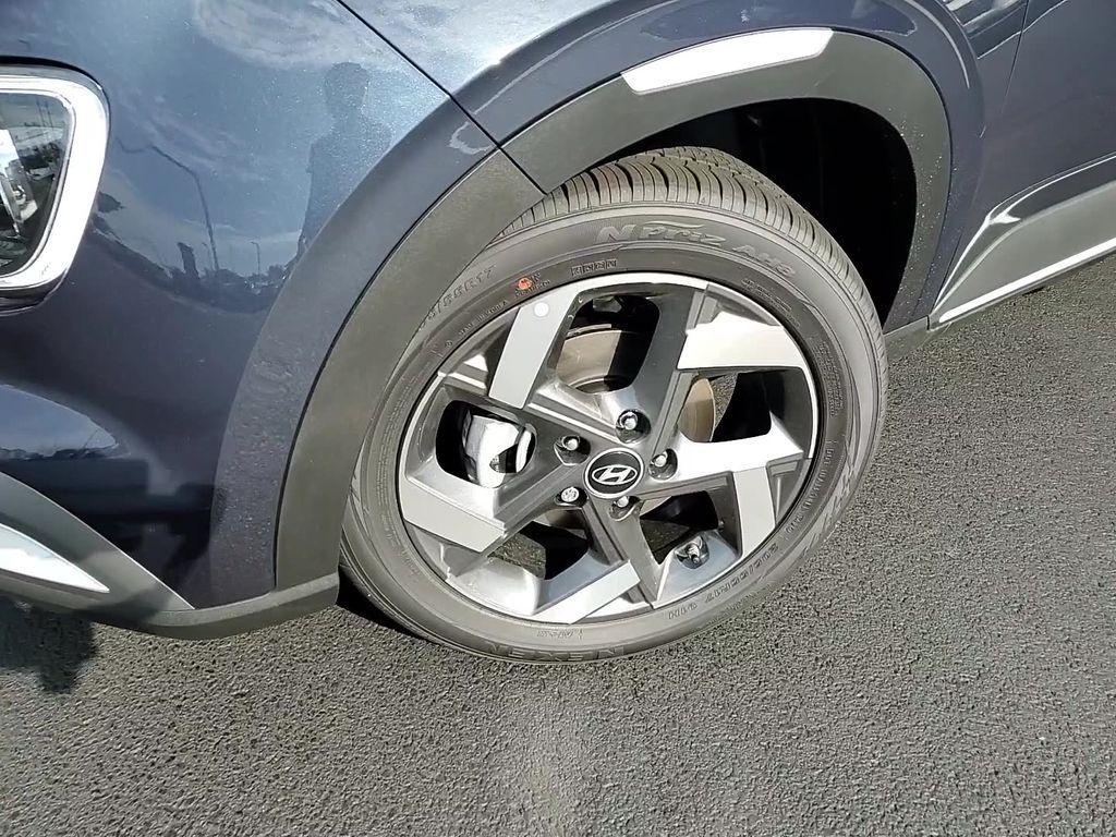 new 2025 Hyundai Venue car, priced at $24,066