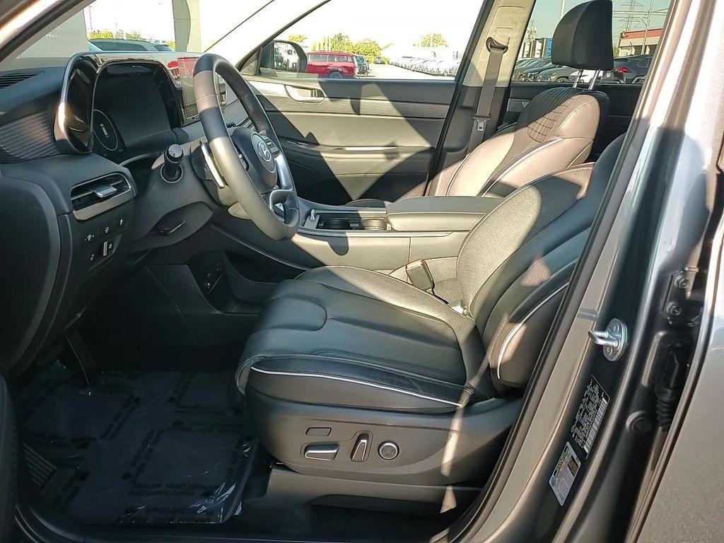 used 2023 Hyundai Palisade car, priced at $40,250