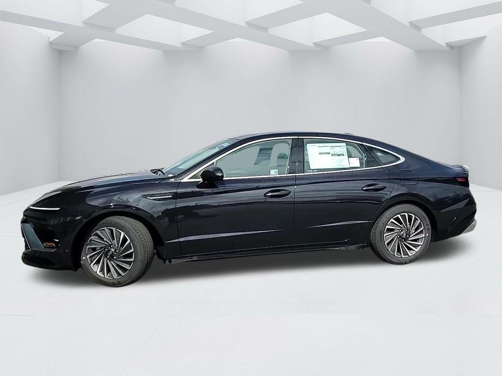 new 2025 Hyundai Sonata Hybrid car, priced at $30,996