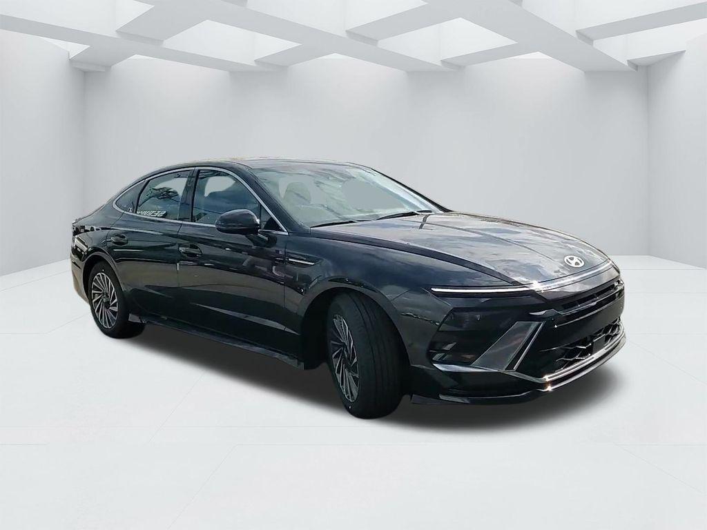 new 2025 Hyundai Sonata Hybrid car, priced at $30,996