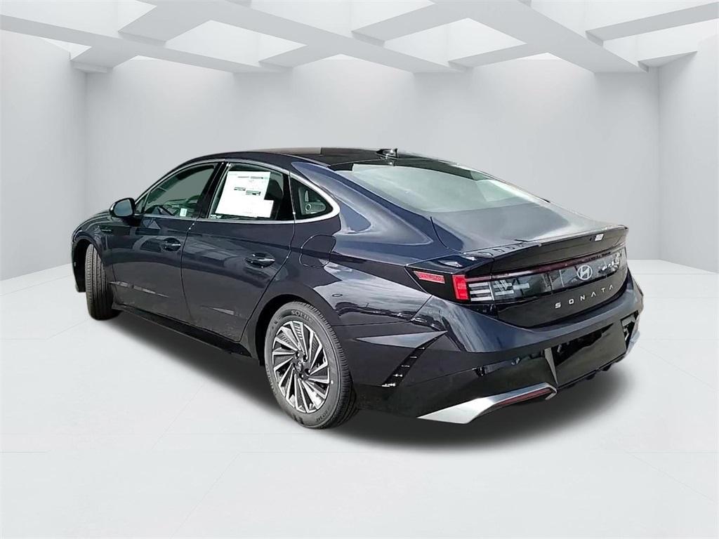 new 2025 Hyundai Sonata Hybrid car, priced at $31,496