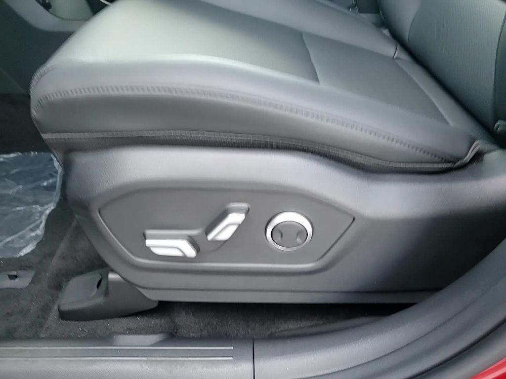 new 2025 Hyundai Santa Fe car, priced at $35,669