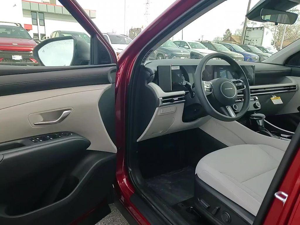 new 2025 Hyundai Tucson car, priced at $32,203