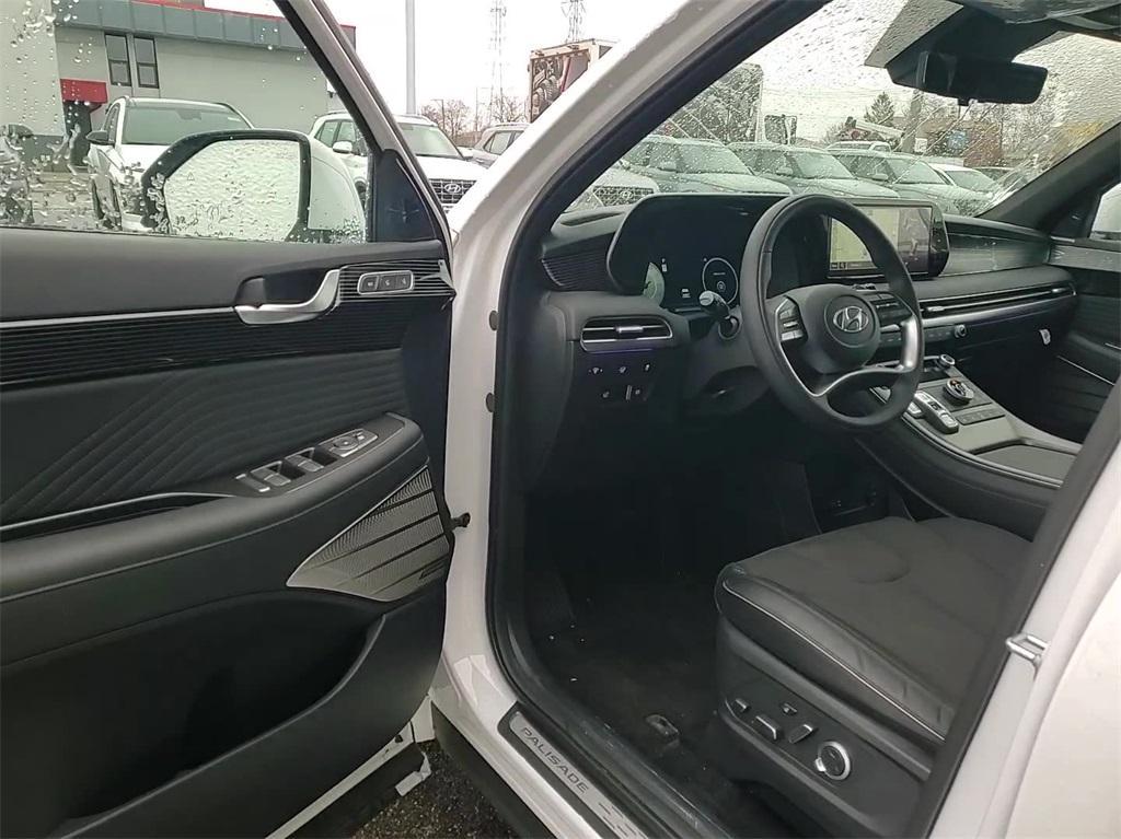 used 2024 Hyundai Palisade car, priced at $50,900