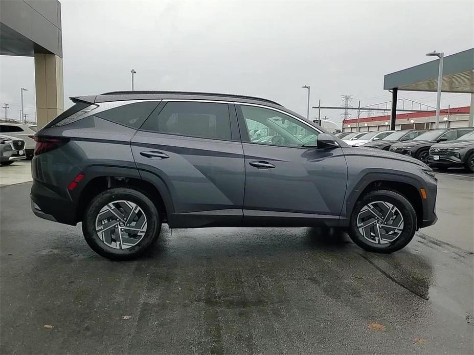 new 2025 Hyundai Tucson Hybrid car, priced at $34,379