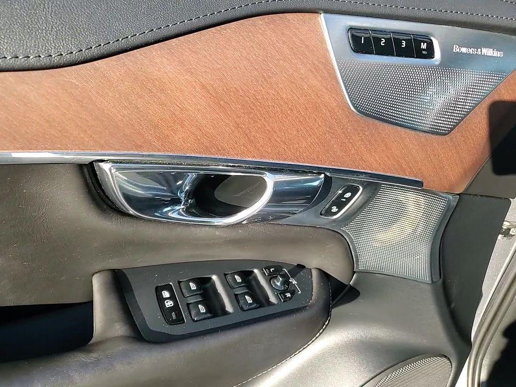 used 2016 Volvo XC90 car, priced at $13,700