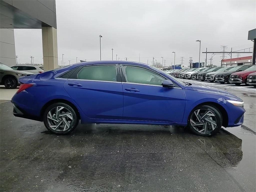 new 2025 Hyundai Elantra car, priced at $27,601